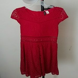 Short lace dress